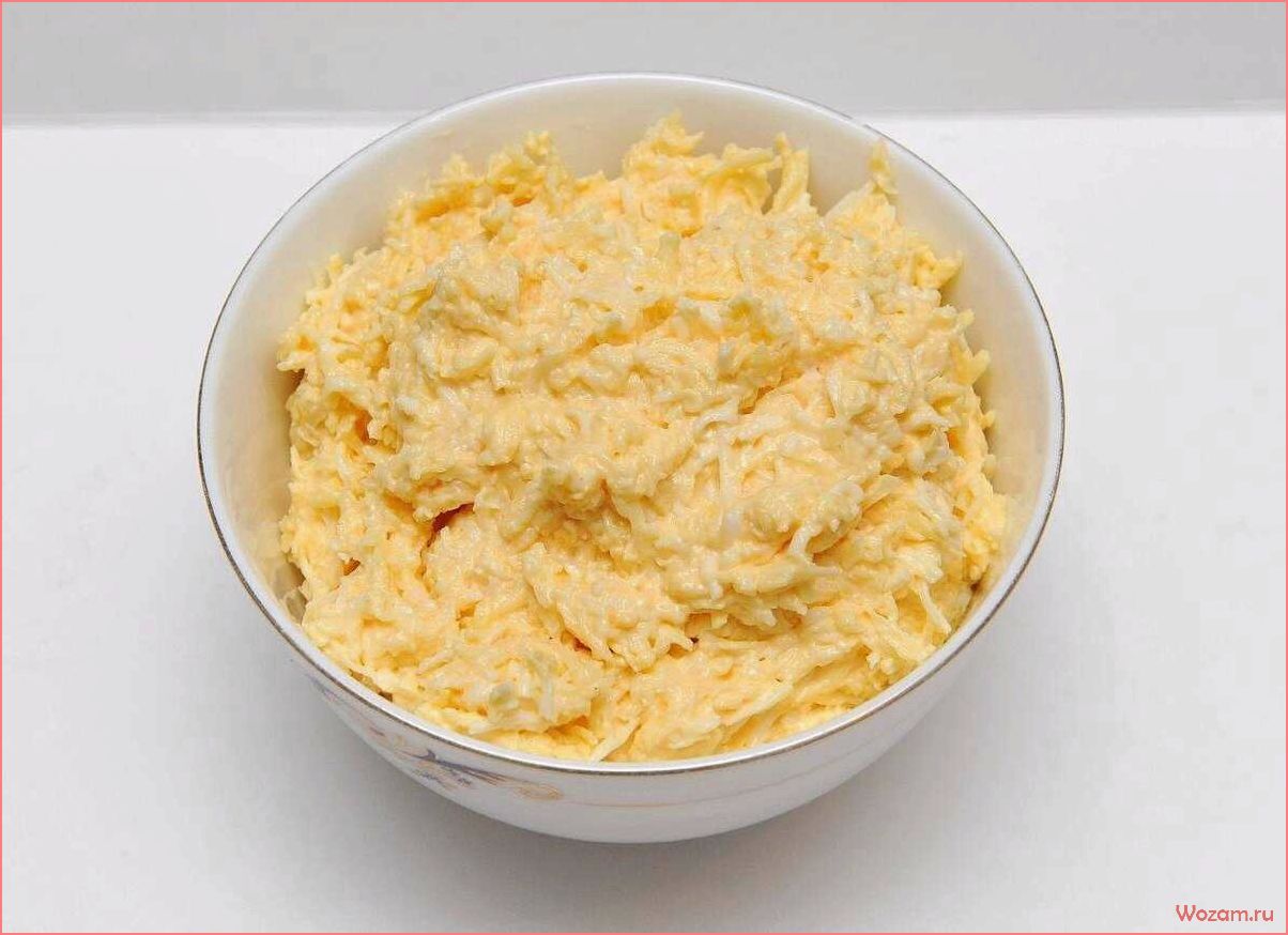 Вкусный и сытный салат с сыром — идеальный рецепт для семейного ужина